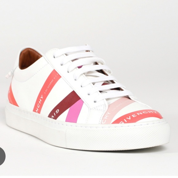 Givenchy Sneakers - Picture 7 of 8